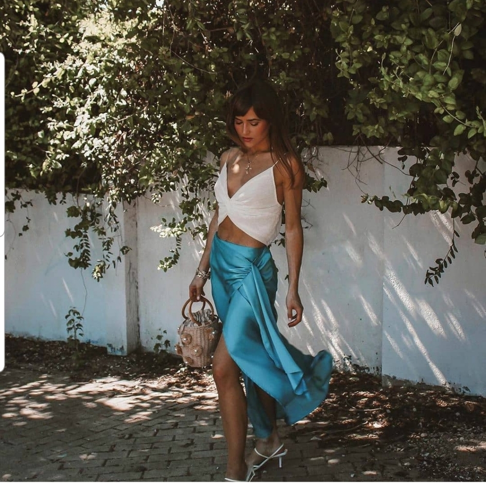 🎈 RESTOCK! Zara Satin skirt with knot - Picture 3 of 16